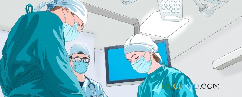 22岁女生取全部头皮救烧伤父亲 网友：真的太勇敢了