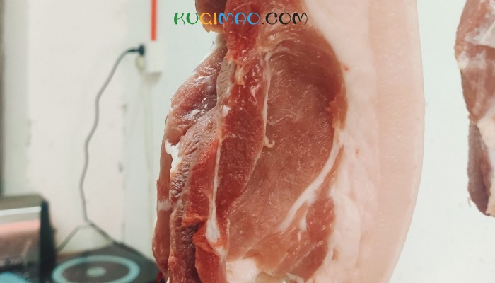 女子辞去月薪8000工作转行卖猪肉