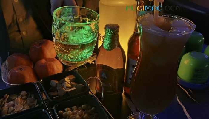 干部在KTV接受有偿陪侍并酒驾被拘