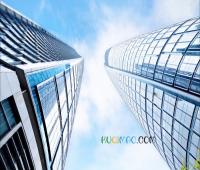 在香港读书女生住60层以上遭遇台风 凌晨两点吓得躲到客厅