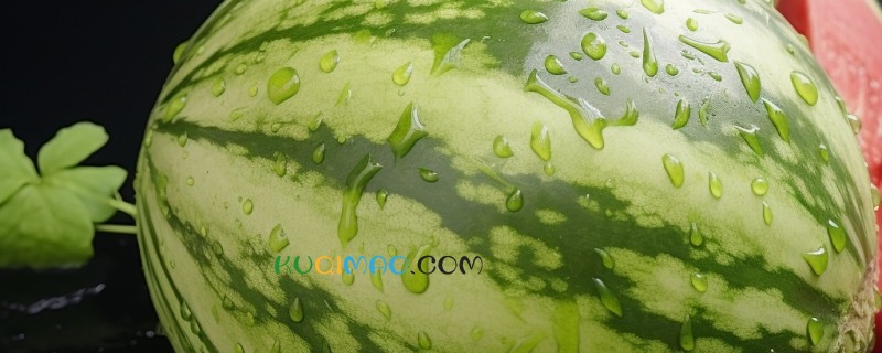 北京丰台外卖员偷拿顾客西瓜 监控还原全程平台介入调查​ 